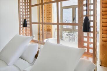 هتل Mim Sotogrande