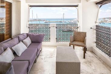 هتل Mim Sotogrande