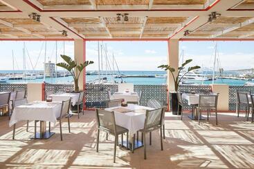 هتل Mim Sotogrande