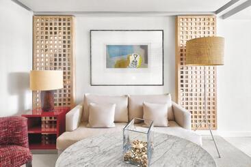 هتل Mim Sotogrande