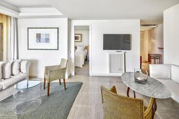 هتل Mim Sotogrande