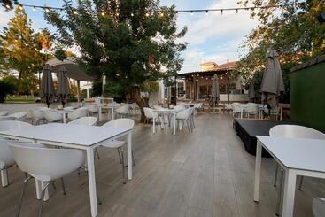 هتل Crisol Jardines De Córdoba