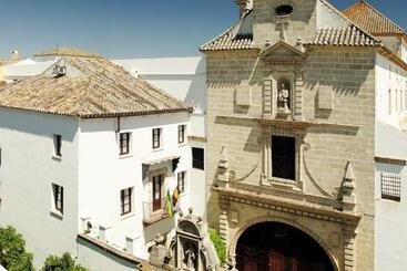 هتل Crisol Monasterio De San Miguel