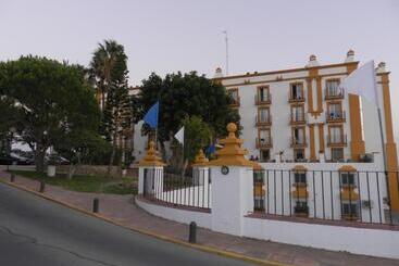هتل Balneario De Chiclana