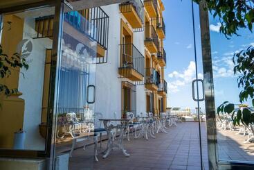 هتل Balneario De Chiclana