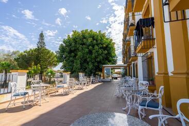 هتل Balneario De Chiclana