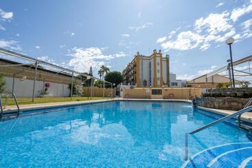 هتل Balneario De Chiclana