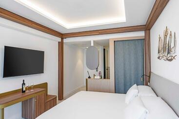 Faranda Rias Altas, Ascend Hotel Collection