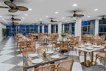 Faranda Rias Altas, Ascend Hotel Collection