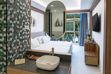 Faranda Rias Altas, Ascend Hotel Collection