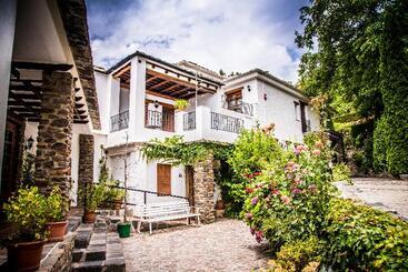 هتل Finca Los Llanos