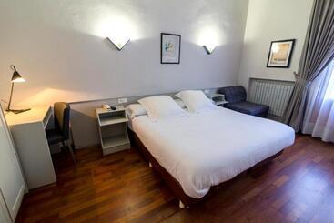 Hospedium Hotel Lleida - Graus