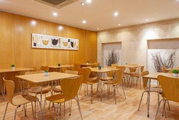 هتل Macia Plaza