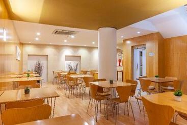 هتل Macia Plaza