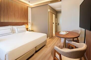 هتل Meliá Granada