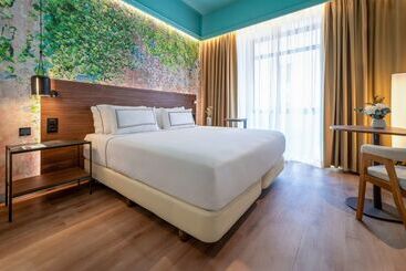 هتل Meliá Granada
