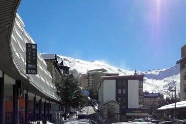 هتل Mont Blanc