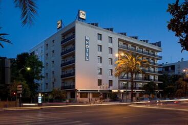 酒店 NH Avenida Jerez
