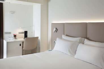 ホテル NH Ciudad De Santander