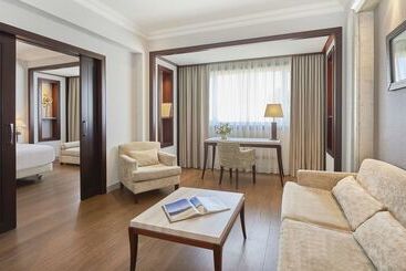 هتل NH Collection A Coruna Finisterre
