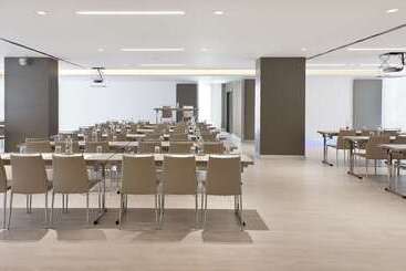 هتل NH Collection San Sebastian Aranzazu