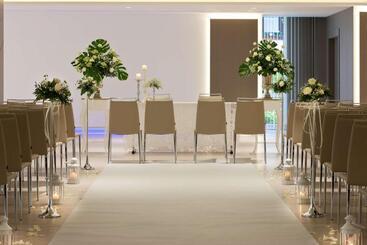 هتل NH Collection San Sebastian Aranzazu