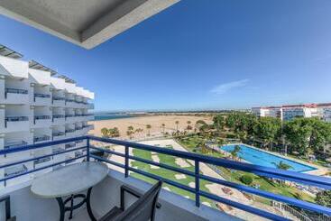 هتل Puertobahia & Spa
