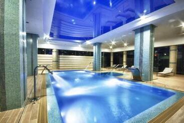 هتل Puertobahia & Spa