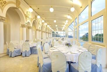 Eurostars Hotel Real