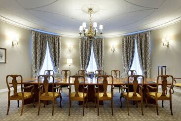 Eurostars Hotel Real