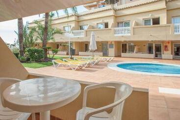 هتل Rh Casablanca Suites