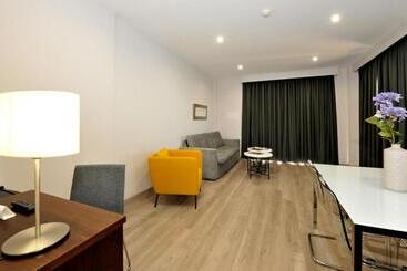 Hotel Salobreña Suites