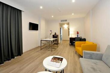 Hotel Salobreña Suites