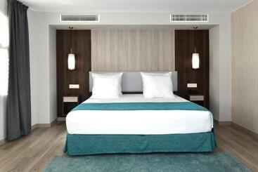 Hotel Salobreña Suites