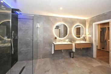 Hotel Salobreña Suites