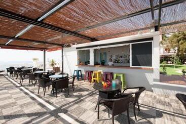 Hotel Salobreña Suites