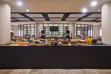 هتل Silken Amara Plaza