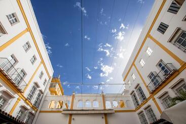 Отель Soho Boutique Puerto