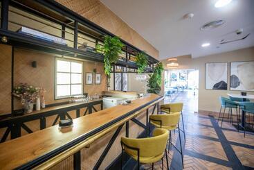 Отель Soho Boutique Puerto