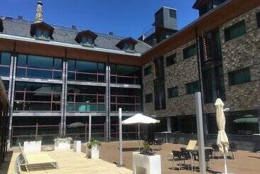 Sommos Hotel Aneto