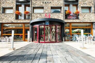 Sommos Hotel Aneto