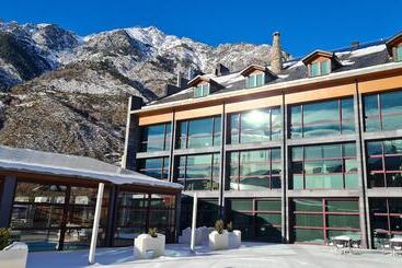 Sommos Hotel Aneto