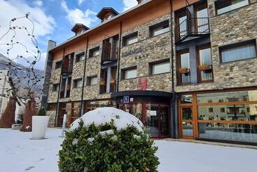 Sommos Hotel Aneto