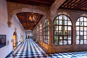 Parador De Cuenca