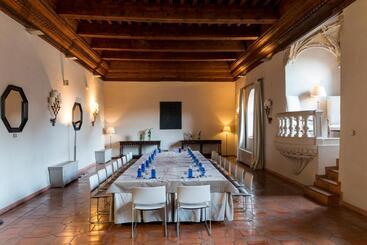 Parador De Cuenca