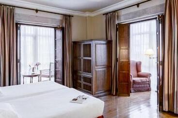 Parador De Ferrol