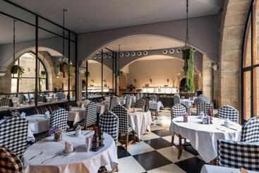 Parador De Hondarribia