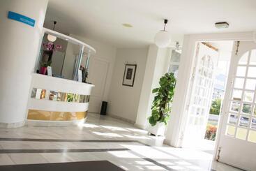 استراحتگاه Playamar Spa