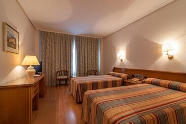 Hospedium Hotel Europa Centro - Magaz de Pisuerga