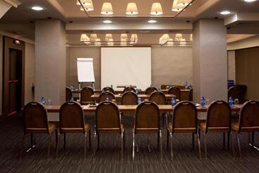 Ac Hotel Carlton Madrid By Marriott